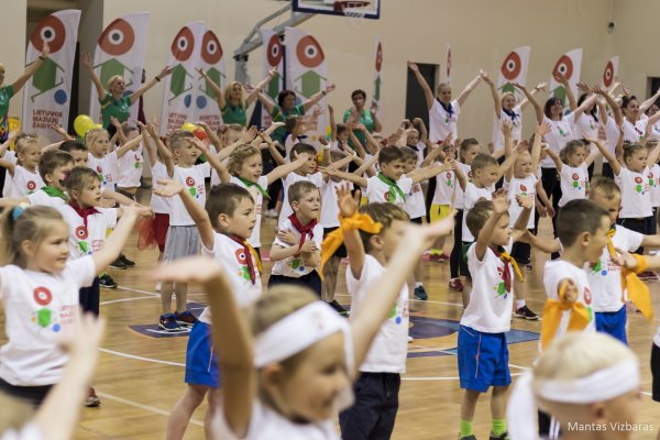 Lietuvos mažųjų žaidynėse sportuoja tūkstančiai darželinukų